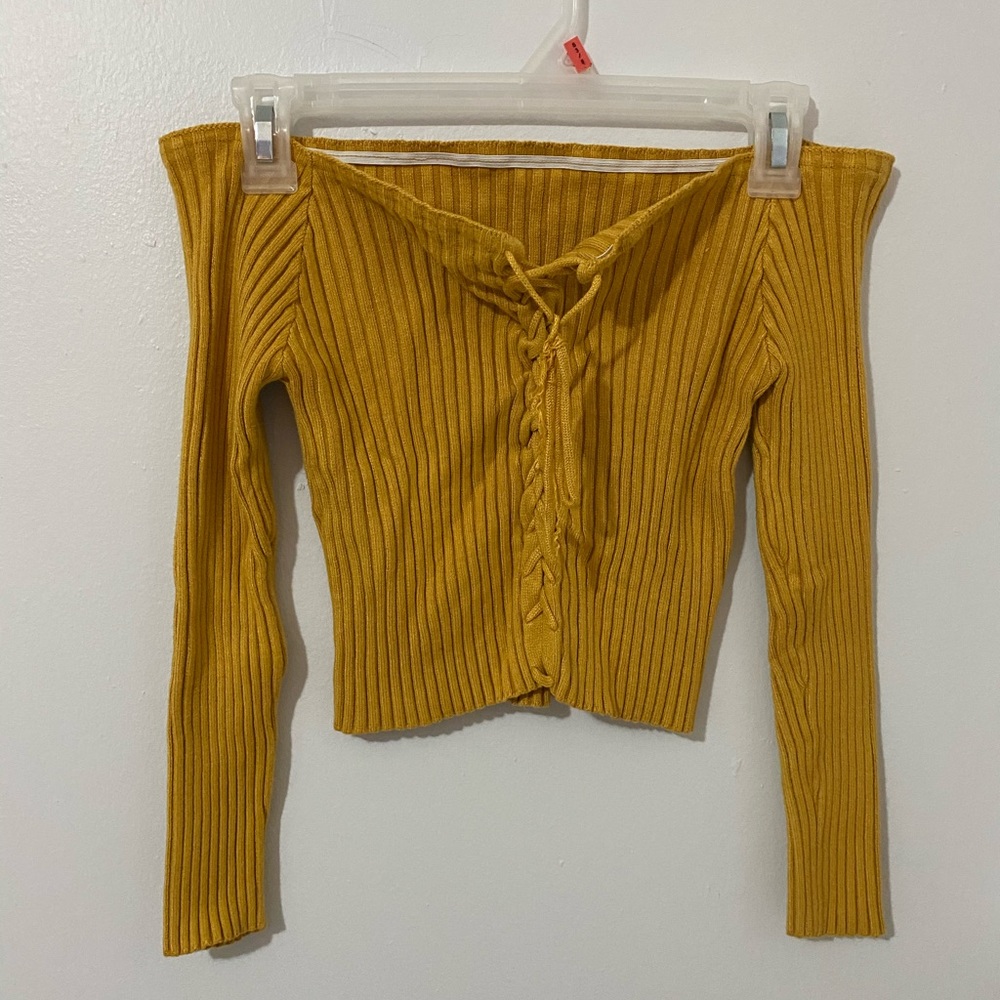 Mustatd yellow off the shoulder crop top